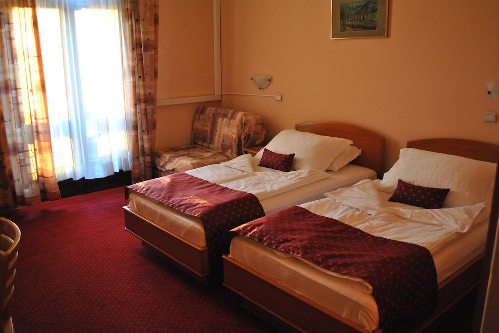 Hotel Kasina Belgrad Exterior foto