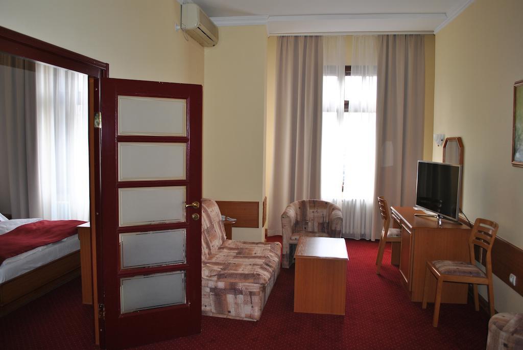 Hotel Kasina Belgrad Exterior foto